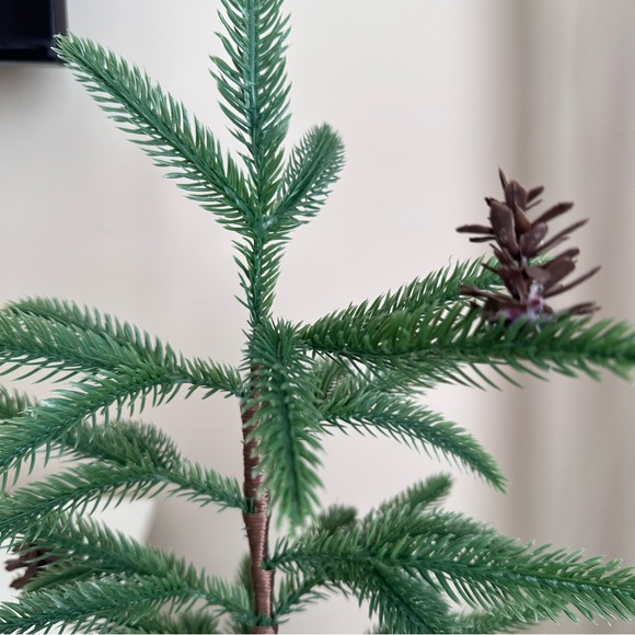 Christmas Tree Small Artificial Christmas Trees - Picture 12 of 15